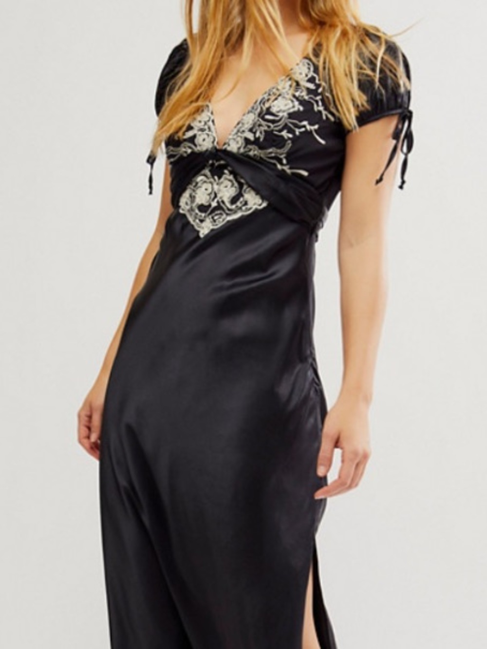 Cooper Midi Dress
NWOT
Free People
Color- Black - Picture 4 of 9